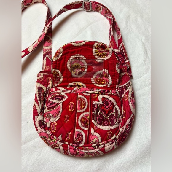 Vera Bradley Red Rosie Posie Crossbody Bag approx 7”x9” - Picture 6 of 9